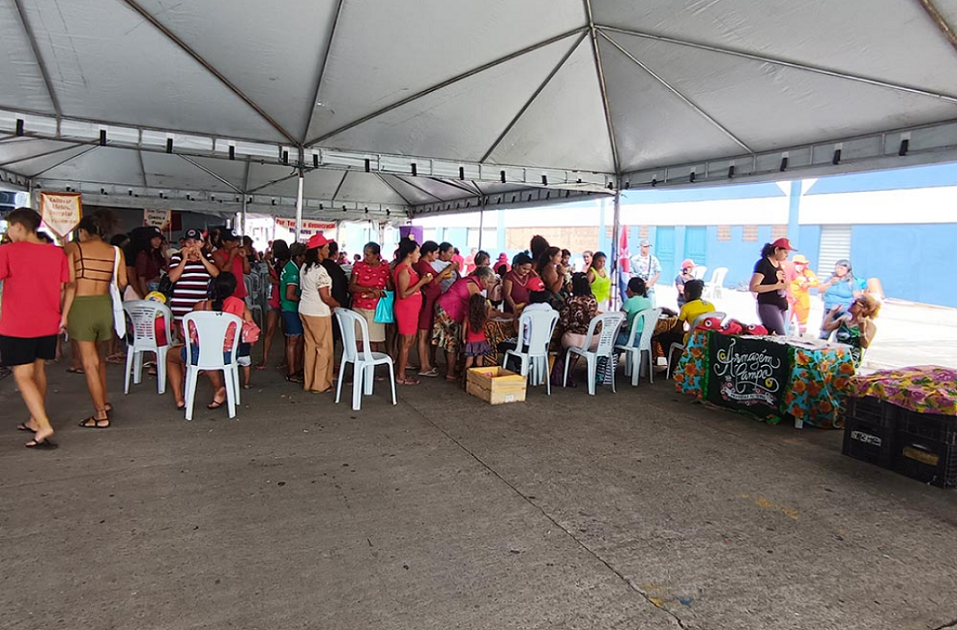Sindjuf-PA/AP visita acampamento das mulheres do campo em Belém