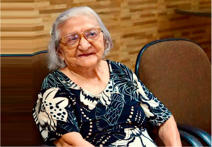 Sindjuf-PA/AP celebra os 97 anos da Dra. Adélia Mercês Oliveira