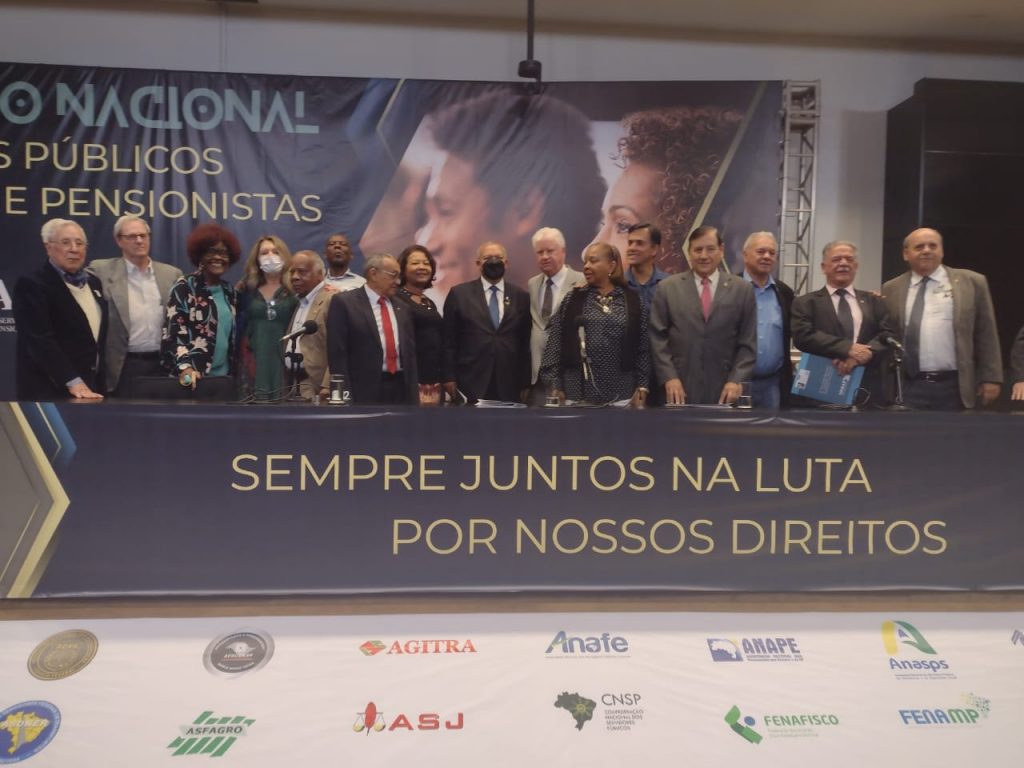 Sisejufe participa do 16º Encontro Nacional de Servidores Aposentados e Pensionistas, que aconteceu em Brasília